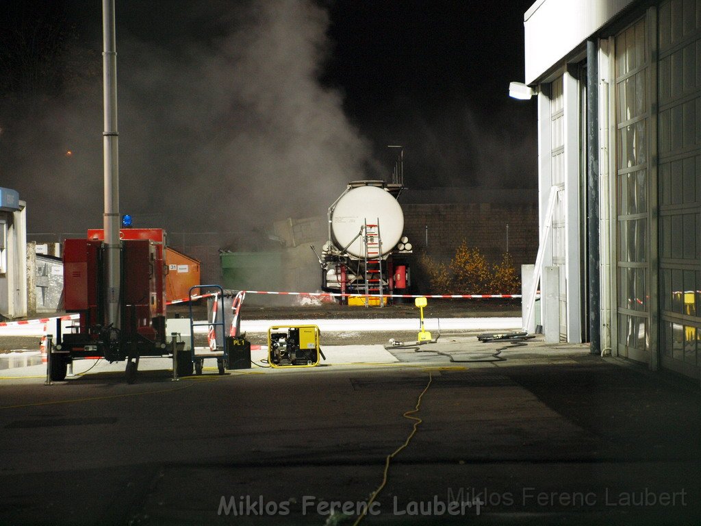 Saureaustritt Koeln Loevenich Daimlerstr P378.JPG